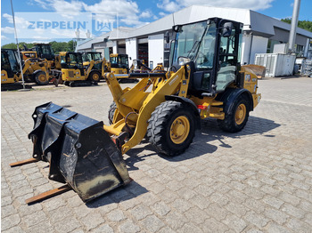 Utovarivač točkaš CATERPILLAR
