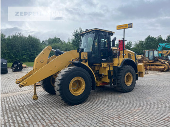 Utovarivač točkaš CATERPILLAR 962M