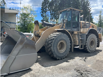 Utovarivač točkaš CATERPILLAR 972MXE
