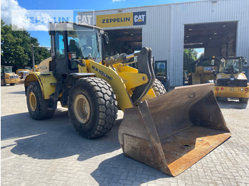 Utovarivač točkaš NEW HOLLAND W190
