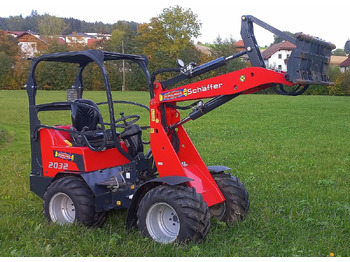 Zglobni utovarivač SCHÄFFER