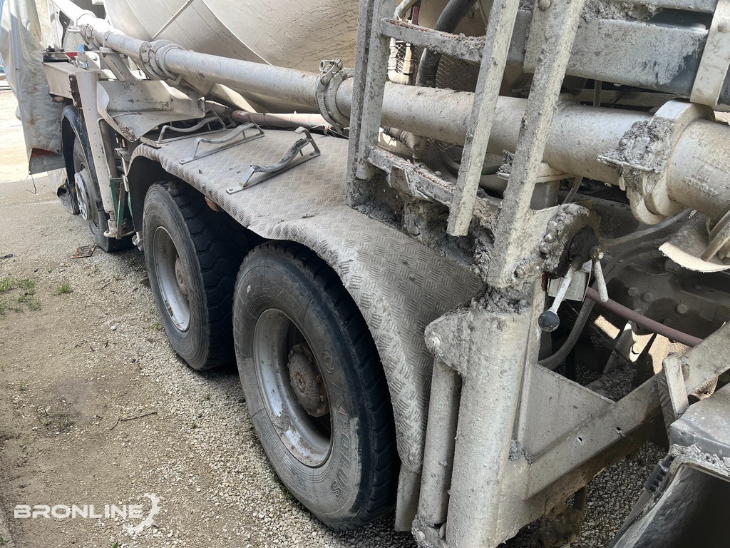 2003 MERCEDES-BENZ ACTROS 3240B 8X4/4 Mixer - Mikser za beton: slika 5 2003 MERCEDES-BENZ ACTROS 3240B 8X4/4 Mixer - Mikser za beton: slika 5