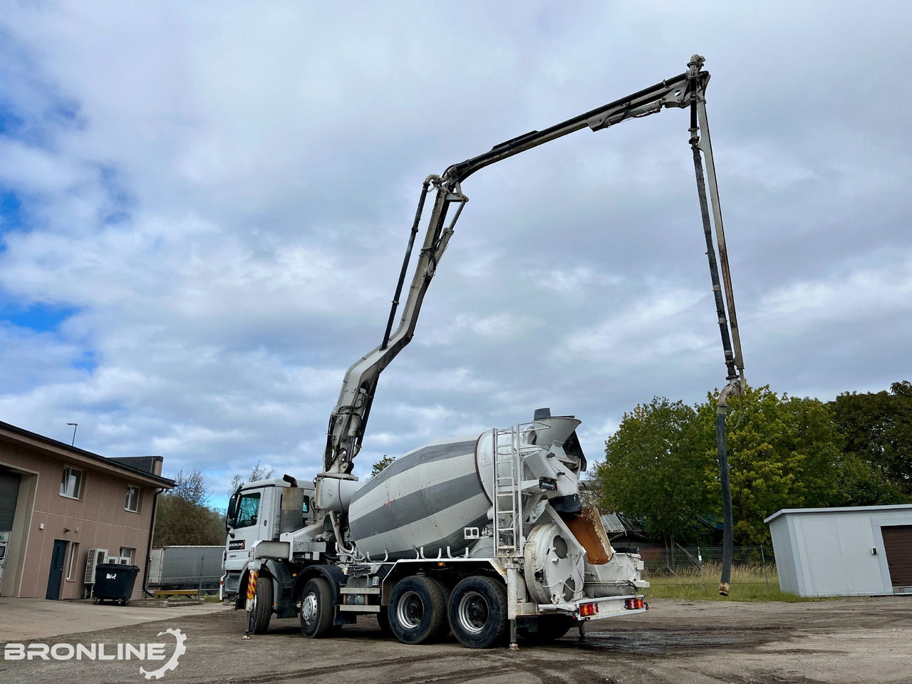2004 MERCEDES-BENZ ACTROS 3241K 8X4/4 PUMI - Mikser za beton: slika 5 2004 MERCEDES-BENZ ACTROS 3241K 8X4/4 PUMI - Mikser za beton: slika 5