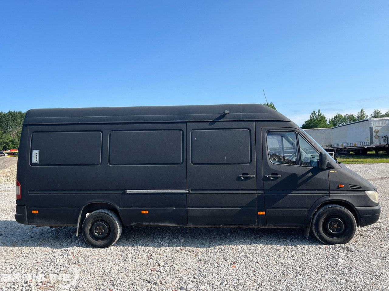 2004 Mercedes-Benz Sprinter 313 CDI 2.2d 95kW - Furgon: slika 4 2004 Mercedes-Benz Sprinter 313 CDI 2.2d 95kW - Furgon: slika 4