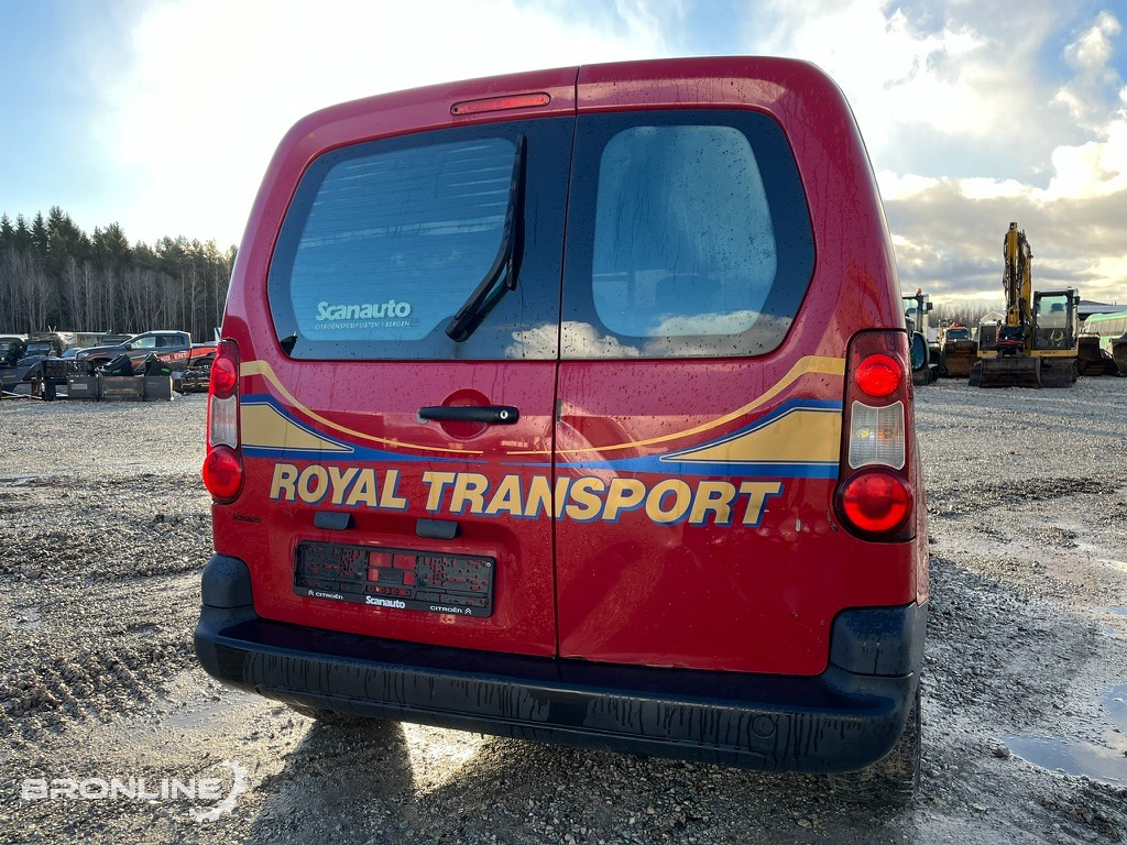 2015 Citroën Berlingo 1.6 84kw - Automobil: slika 5 2015 Citroën Berlingo 1.6 84kw - Automobil: slika 5