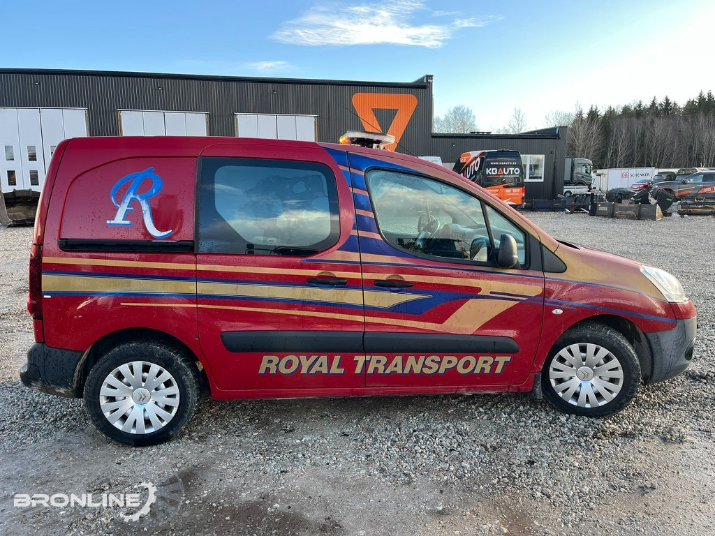 2015 Citroën Berlingo 1.6 84kw - Automobil: slika 3 2015 Citroën Berlingo 1.6 84kw - Automobil: slika 3