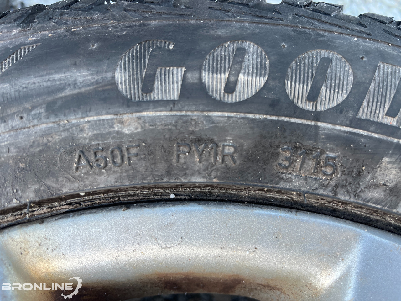 Veljekomplekt rehvidega M+S 205/55/R16 - Kompletan točak za Dostavno vozilo: slika 5 Veljekomplekt rehvidega M+S 205/55/R16 - Kompletan točak za Dostavno vozilo: slika 5