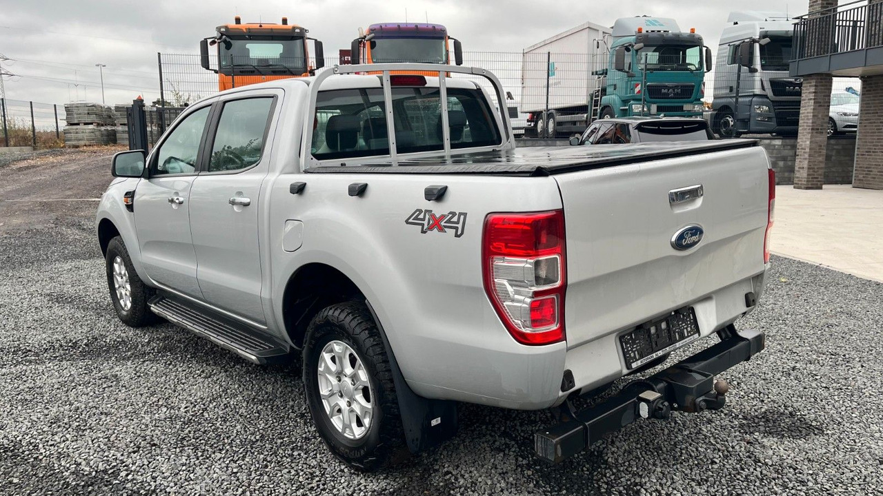 Ford Ranger XLT Doppelkabine 4x4 - SUV: slika 5 Ford Ranger XLT Doppelkabine 4x4 - SUV: slika 5