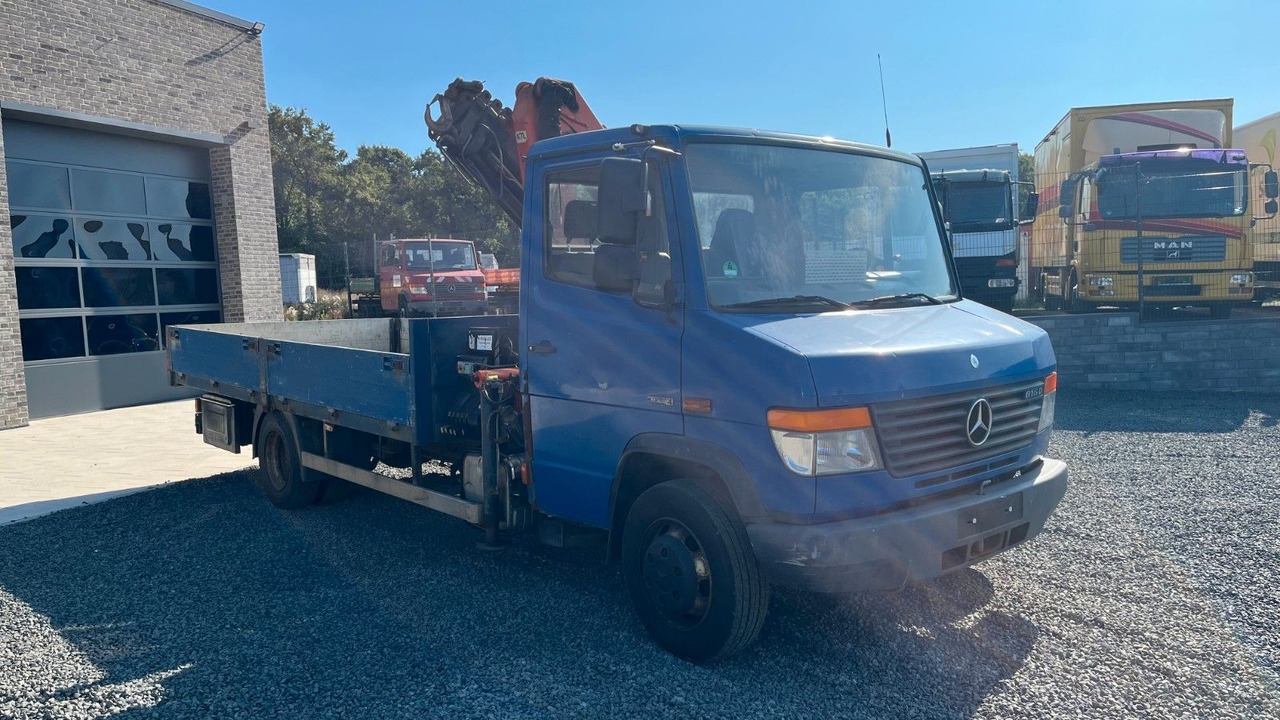 Mercedes-Benz 816D Pritsche Kran Palfinger Blatt - Blatt - Dostavno vozilo s ravnom platformom: slika 3 Mercedes-Benz 816D Pritsche Kran Palfinger Blatt - Blatt - Dostavno vozilo s ravnom platformom: slika 3