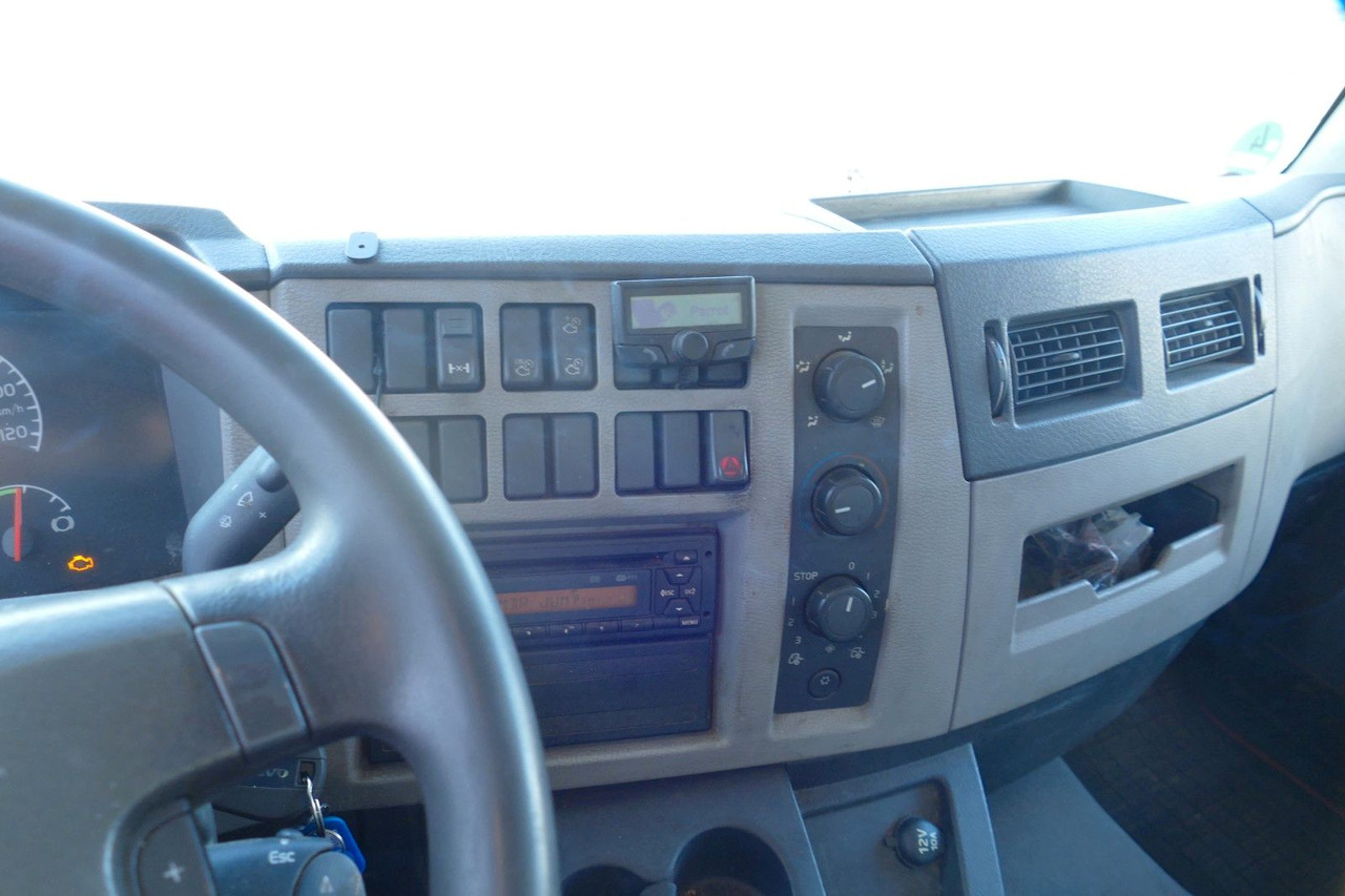 Volvo FL 240 PRITSCHE / PLANE + LBW + KLIMA + EURO 5 - Kamion sa ceradom: slika 5 Volvo FL 240 PRITSCHE / PLANE + LBW + KLIMA + EURO 5 - Kamion sa ceradom: slika 5