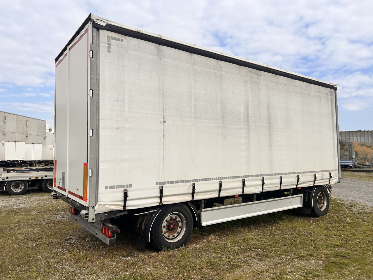 Fliegl ZPS180 2 Achs Jumbo- Planen, Mega, durchladbar - Prikolica sa ceradom: slika 4 Fliegl ZPS180 2 Achs Jumbo- Planen, Mega, durchladbar - Prikolica sa ceradom: slika 4