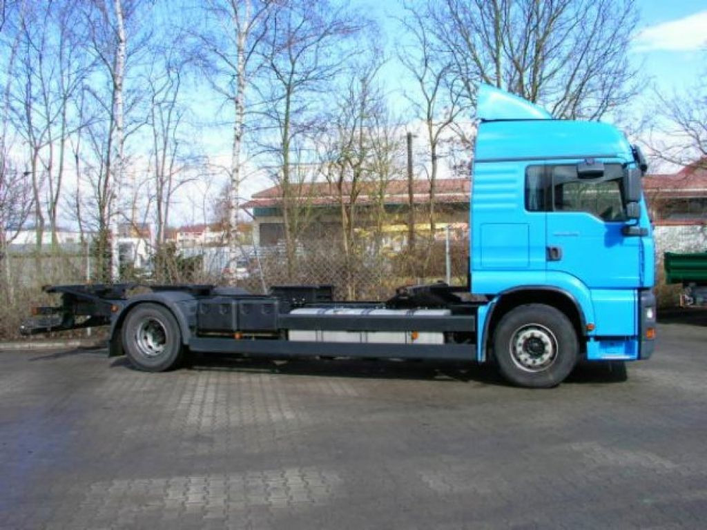 MAN 18.410 TGA2 Achs BDF- LKW - Kamion za prevoz kontejnera/ Kamion sa promenjivim sandukom: slika 5 MAN 18.410 TGA2 Achs BDF- LKW - Kamion za prevoz kontejnera/ Kamion sa promenjivim sandukom: slika 5