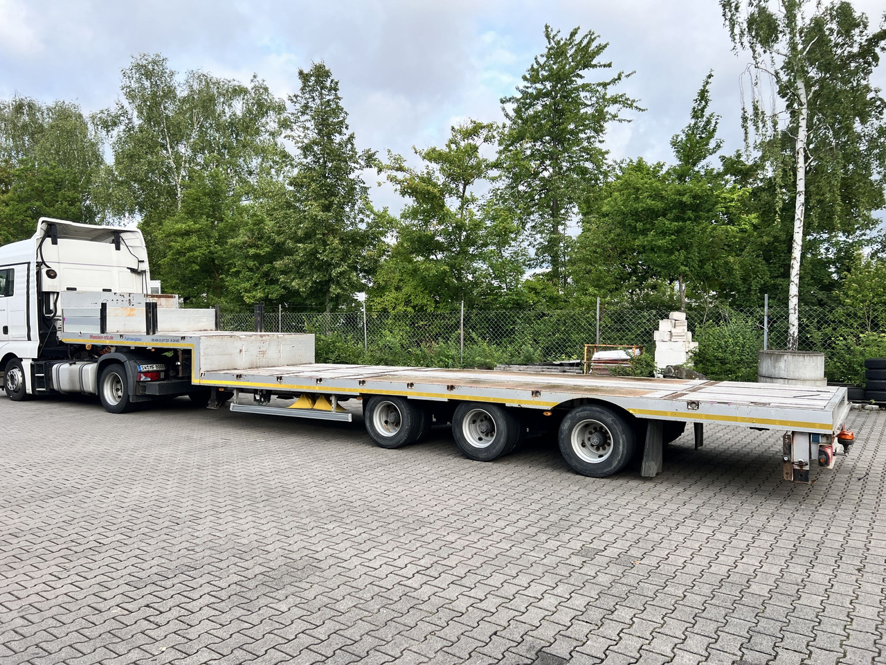 Möslein STO 3 Schwebheim 3 Achs Satteltieflader - Niska poluprikolica za prevoz: slika 4 Möslein STO 3 Schwebheim 3 Achs Satteltieflader - Niska poluprikolica za prevoz: slika 4