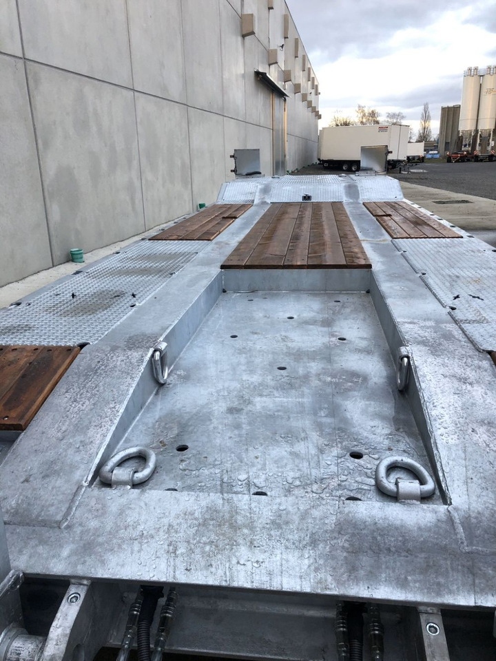 Möslein T 4 VB H1 1 neuer 4 Achs Tieflader hydraulischen Rampen - Niska prikolica za prevoz: slika 2 Möslein T 4 VB H1 1 neuer 4 Achs Tieflader hydraulischen Rampen - Niska prikolica za prevoz: slika 2