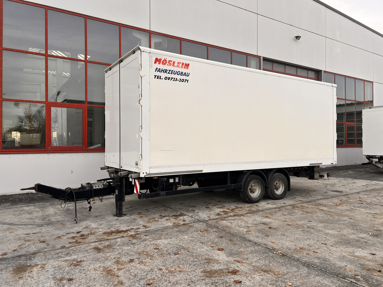Möslein TKO 105 D Schwebheim Tandem- Koffer- Anhänger, Durchladbar - Prikolica sa zatvorenim sandukom: slika 1 Möslein TKO 105 D Schwebheim Tandem- Koffer- Anhänger, Durchladbar - Prikolica sa zatvorenim sandukom: slika 1