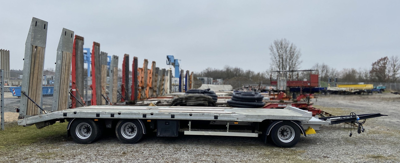 Möslein TO 3 F Schwebheim Neuwertig 3 Achs Tieflader 8,10 m Ladefläche - Niska prikolica za prevoz: slika 3 Möslein TO 3 F Schwebheim Neuwertig 3 Achs Tieflader 8,10 m Ladefläche - Niska prikolica za prevoz: slika 3