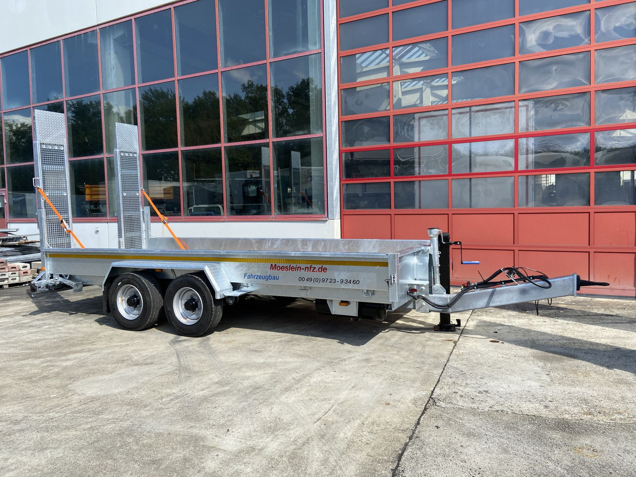 Möslein TT 11-E 5,50 - 2 Tandemtieflader5,50 m x 2 m, Feuerverzinkt - Niska prikolica za prevoz: slika 2 Möslein TT 11-E 5,50 - 2 Tandemtieflader5,50 m x 2 m, Feuerverzinkt - Niska prikolica za prevoz: slika 2