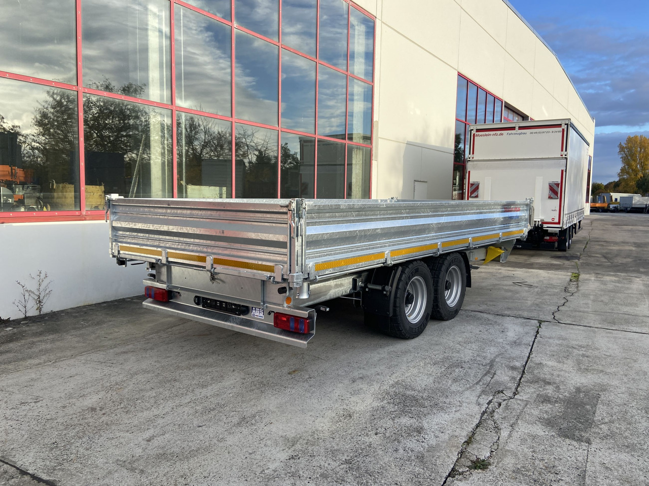 Novu Prikolica istovarivača Möslein TTD 11 Breite Reifen  Kipper Tieflader, Breite Reifen-- Neufahrzeug --: slika 11