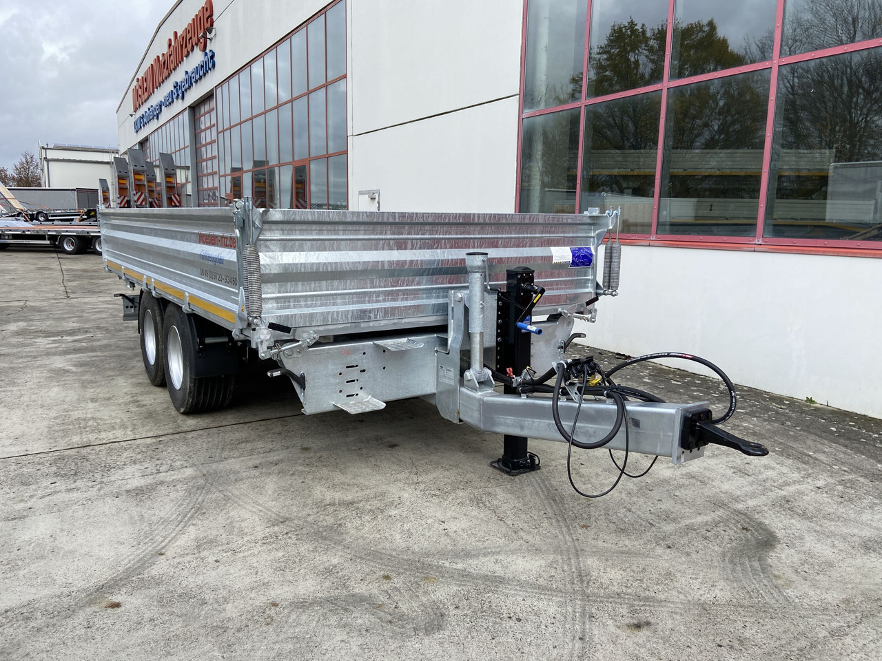 Möslein TTD 14 5,70 m 14 t Tandem- Kipper Tieflader 5,70 m lang, Breite Reifen-- Neufahrzeug -- - Prikolica istovarivača: slika 5 Möslein TTD 14 5,70 m 14 t Tandem- Kipper Tieflader 5,70 m lang, Breite Reifen-- Neufahrzeug -- - Prikolica istovarivača: slika 5