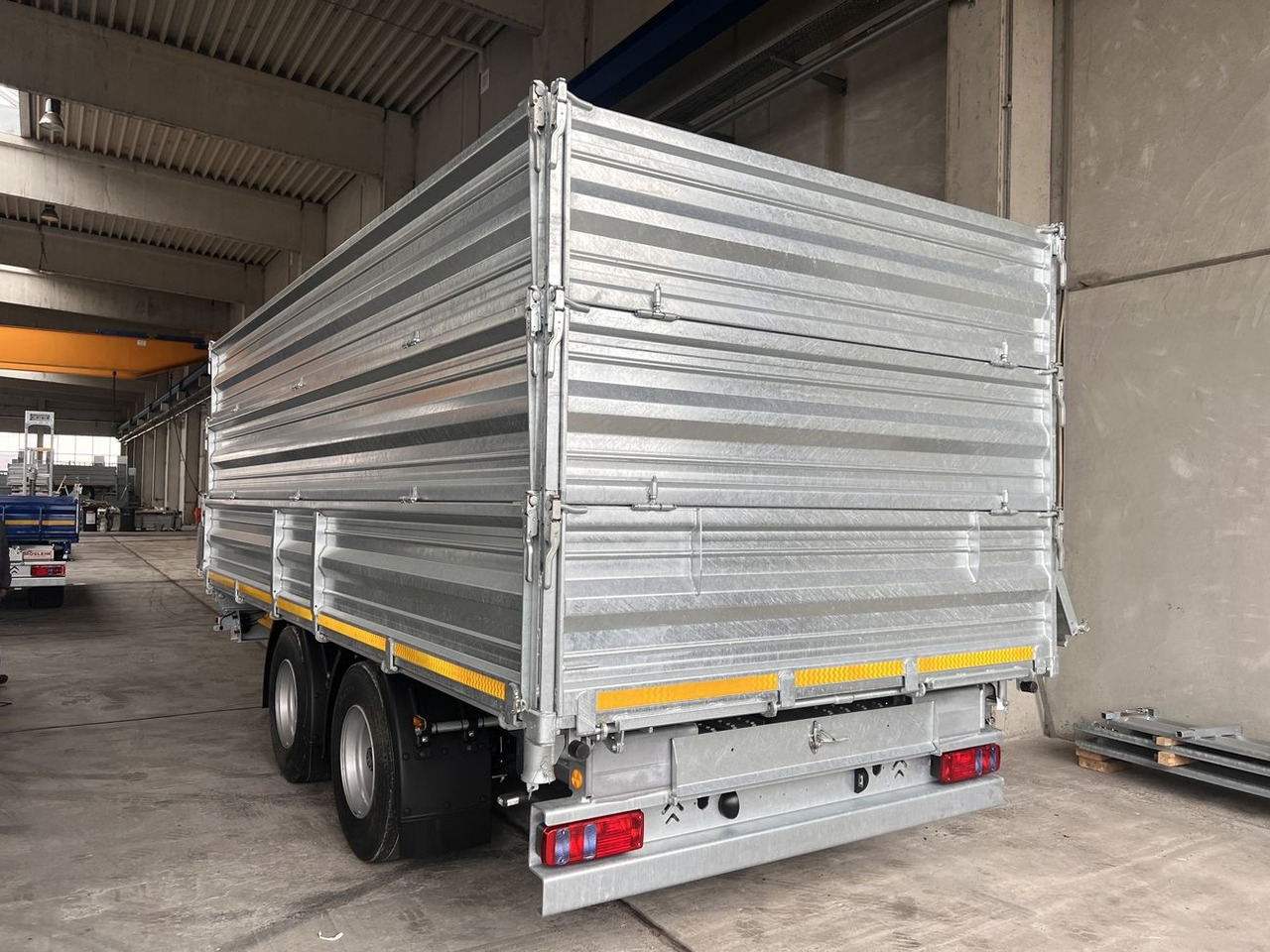 Möslein TTD 19 AB 19 t Tandem Kipper Tieflader2 x Aufsatzbordwänden-- Neufahrzeug -- - Prikolica istovarivača: slika 2 Möslein TTD 19 AB 19 t Tandem Kipper Tieflader2 x Aufsatzbordwänden-- Neufahrzeug -- - Prikolica istovarivača: slika 2