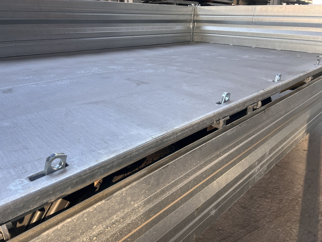 Möslein TTD 19 B neuer 19 t Tandemkipper- Tieflader - Prikolica istovarivača: slika 2 Möslein TTD 19 B neuer 19 t Tandemkipper- Tieflader - Prikolica istovarivača: slika 2