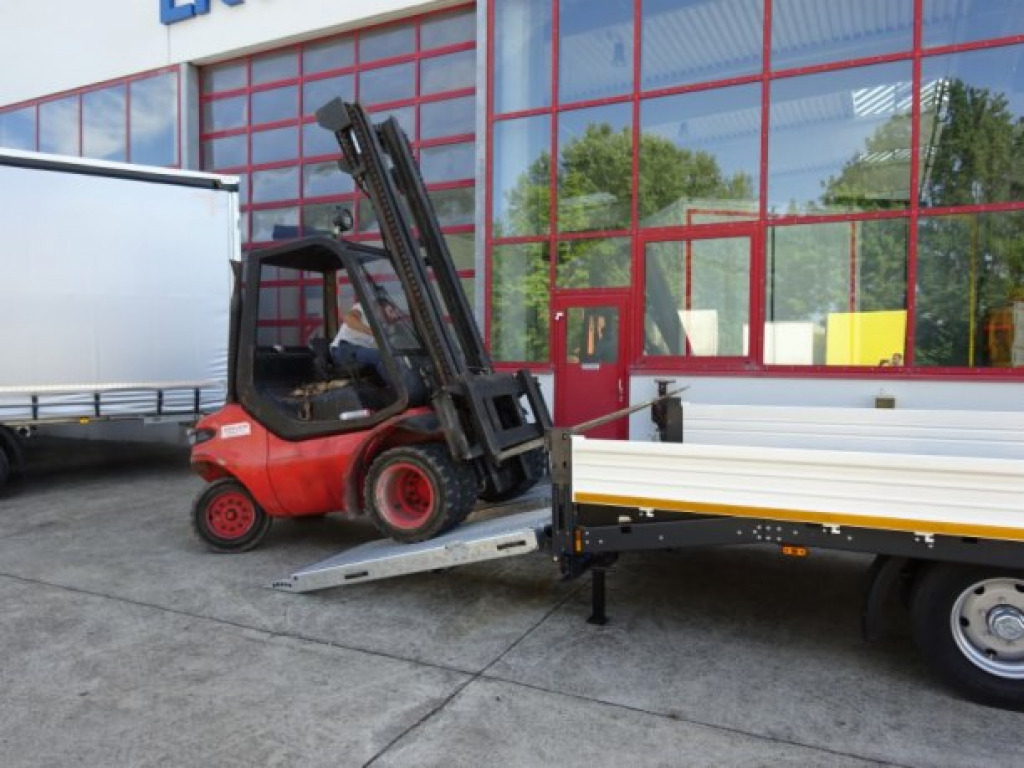 Möslein TTT 11-6,2 BR Weiß Tandemtieflader mit breiten RampenNeufahrzeug - Niska prikolica za prevoz: slika 3 Möslein TTT 11-6,2 BR Weiß Tandemtieflader mit breiten RampenNeufahrzeug - Niska prikolica za prevoz: slika 3