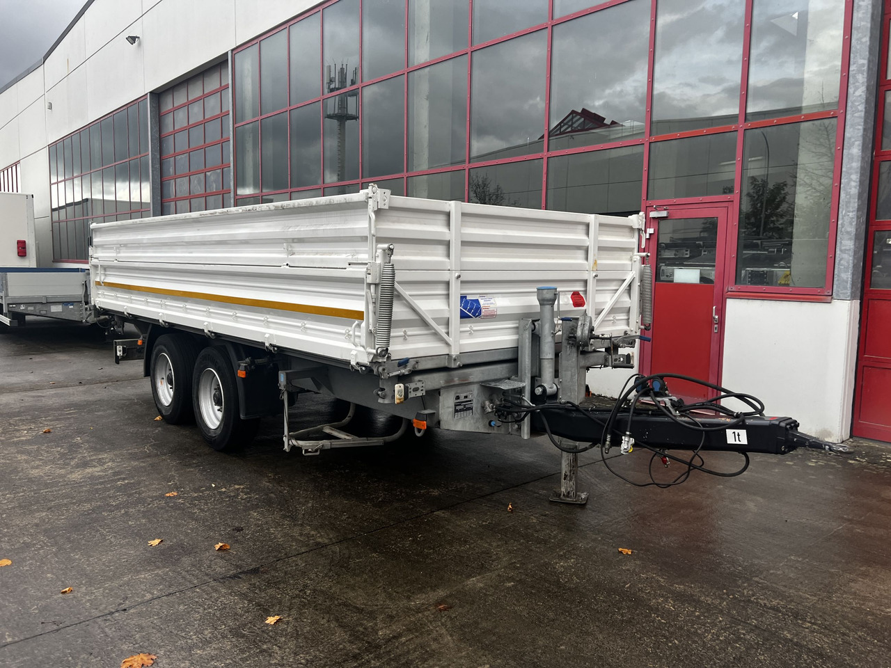 Schmid Fahrzeugbau DK 135 AR  13,5 t Tandemkipper mit Aufsatzbordwänden - Prikolica istovarivača: slika 5 Schmid Fahrzeugbau DK 135 AR  13,5 t Tandemkipper mit Aufsatzbordwänden - Prikolica istovarivača: slika 5