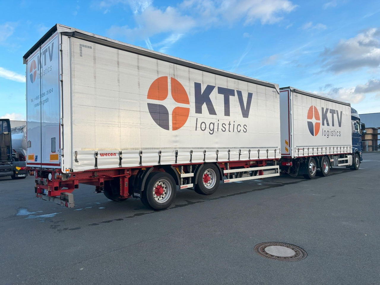 DAF SSC XF 480 Jumbo + Anh Wecon Staplerhalterung - Kamion sa ceradom, Prikolica sa ceradom: slika 4 DAF SSC XF 480 Jumbo + Anh Wecon Staplerhalterung - Kamion sa ceradom, Prikolica sa ceradom: slika 4