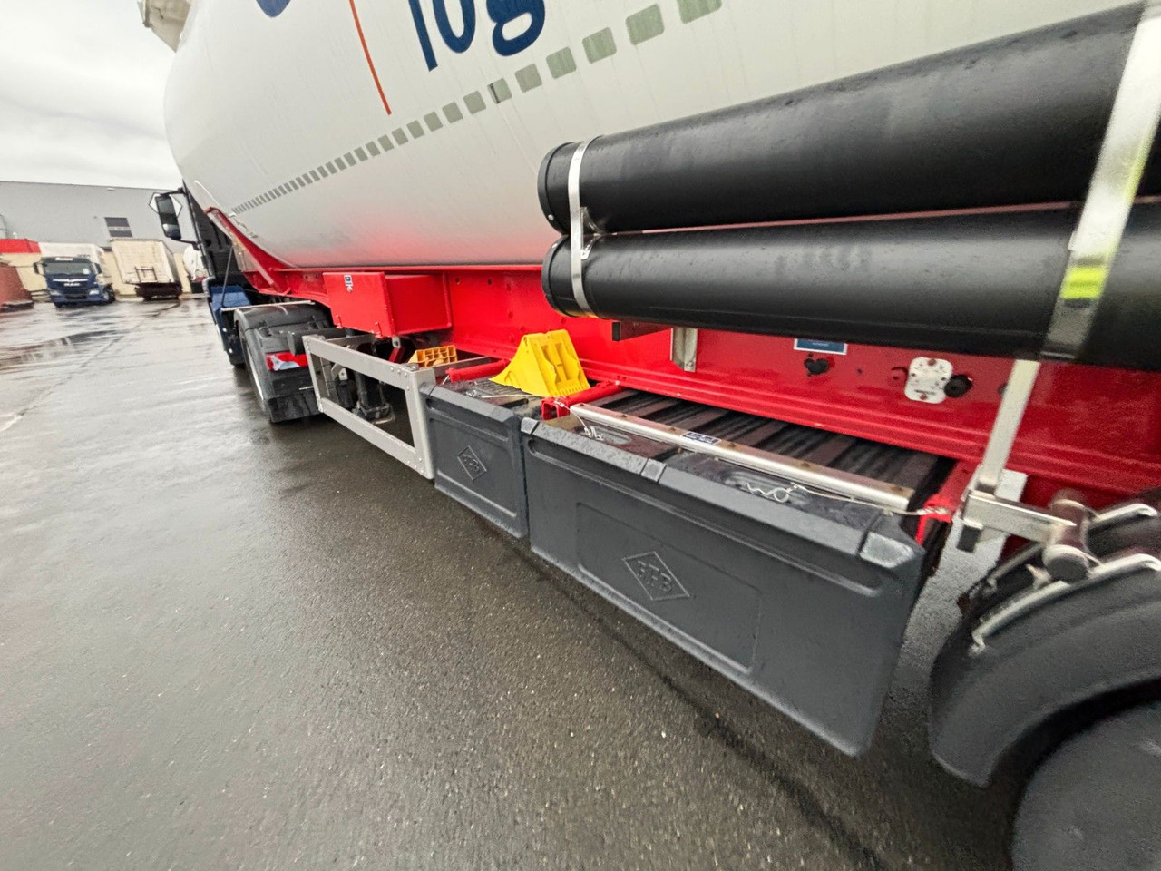 Feldbinder KIP 63.3 + E-Hydraulik - Silo cisterna: slika 4 Feldbinder KIP 63.3 + E-Hydraulik - Silo cisterna: slika 4