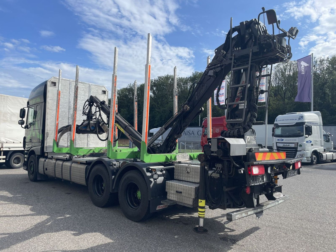 DAF FAT XF 530 SSC, Holztransport, Greifer mit Säge - Šticar, Kamion sa dizalicom: slika 4 DAF FAT XF 530 SSC, Holztransport, Greifer mit Säge - Šticar, Kamion sa dizalicom: slika 4