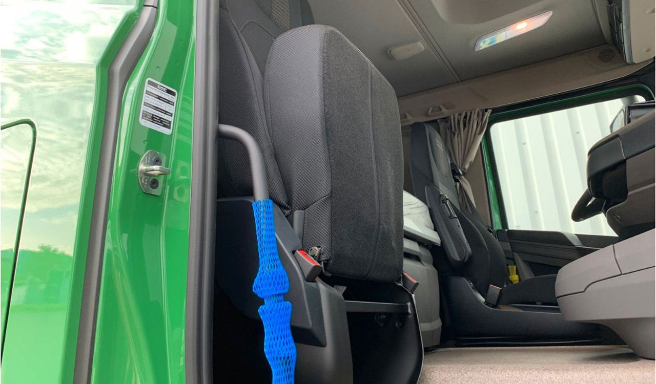 Istovarivač DAF FAT XFC 530 SL Meiller TRIGENIUS D 316 DAF FAT XFC 530 SL Meiller TRIGENIUS D 316: slika 14 Istovarivač DAF FAT XFC 530 SL Meiller TRIGENIUS D 316 DAF FAT XFC 530 SL Meiller TRIGENIUS D 316: slika 14