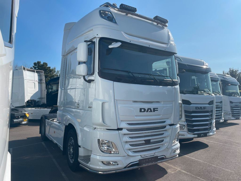 DAF FT XF480 SSC, 2x Tank, Standklima, Lampenbügel DAF FT XF480 SSC, 2x Tank, Standklima, Lampenbügel - Tegljač: slika 1 DAF FT XF480 SSC, 2x Tank, Standklima, Lampenbügel DAF FT XF480 SSC, 2x Tank, Standklima, Lampenbügel - Tegljač: slika 1