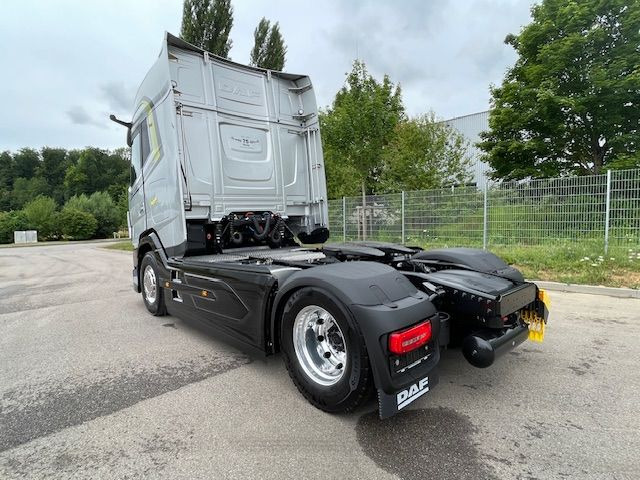 DAF XG+ 480 FT 75 Jahre DAF Edition "Limitiert" DAF XG+ 480 FT 75 Jahre DAF Edition - Tegljač: slika 3 DAF XG+ 480 FT 75 Jahre DAF Edition "Limitiert" DAF XG+ 480 FT 75 Jahre DAF Edition - Tegljač: slika 3
