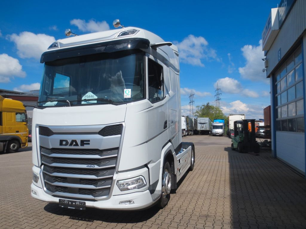 DAF XG 480 FT Mautklasse 3 Tageszulassung - Tegljač: slika 1 DAF XG 480 FT Mautklasse 3 Tageszulassung - Tegljač: slika 1