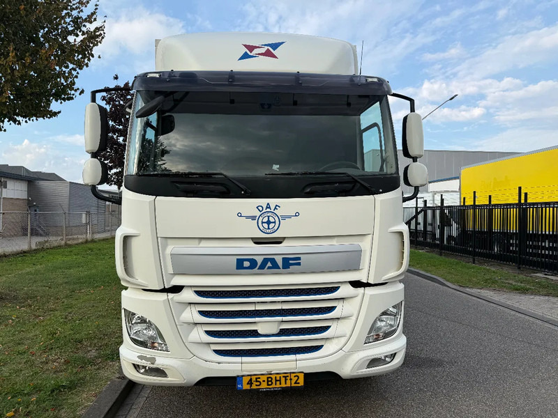 DAF CF 290 2016 - Kamion sa zatvorenim sandukom: slika 4 DAF CF 290 2016 - Kamion sa zatvorenim sandukom: slika 4