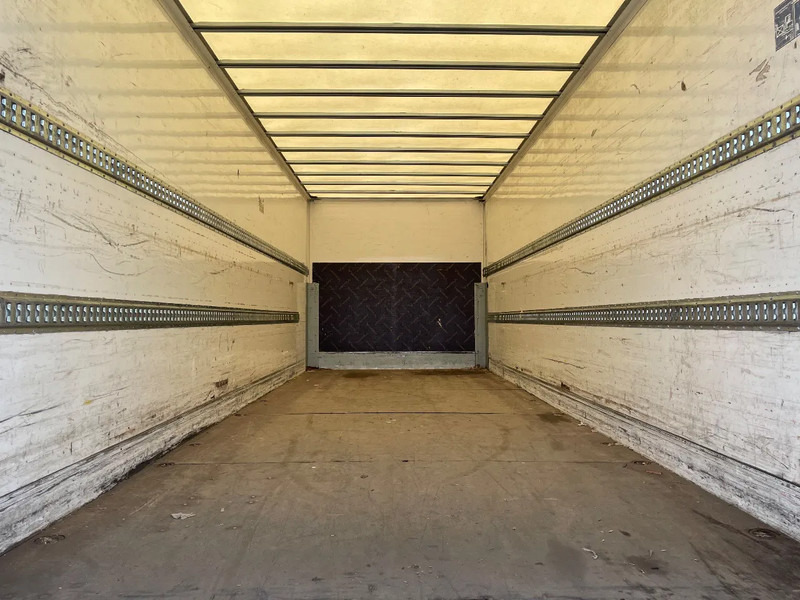 DAF LF 180 8-2016 - Kamion sa zatvorenim sandukom: slika 5 DAF LF 180 8-2016 - Kamion sa zatvorenim sandukom: slika 5