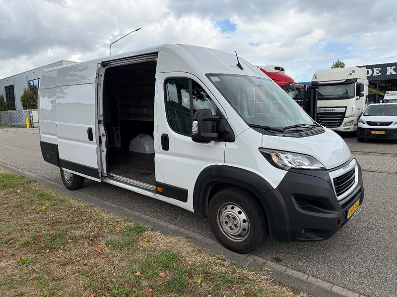 Furgon Peugeot Boxer 2.2 D 140 pk ! 2023: slika 17