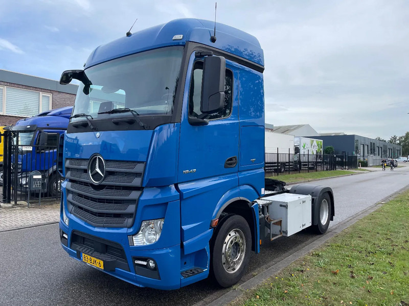 Mercedes-Benz Actros 1943 full adr 2017 only 695.000 km - Tegljač: slika 2 Mercedes-Benz Actros 1943 full adr 2017 only 695.000 km - Tegljač: slika 2