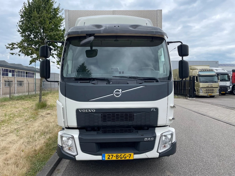 Volvo FL 210 euro 6 2015 - Kamion sa zatvorenim sandukom: slika 4 Volvo FL 210 euro 6 2015 - Kamion sa zatvorenim sandukom: slika 4