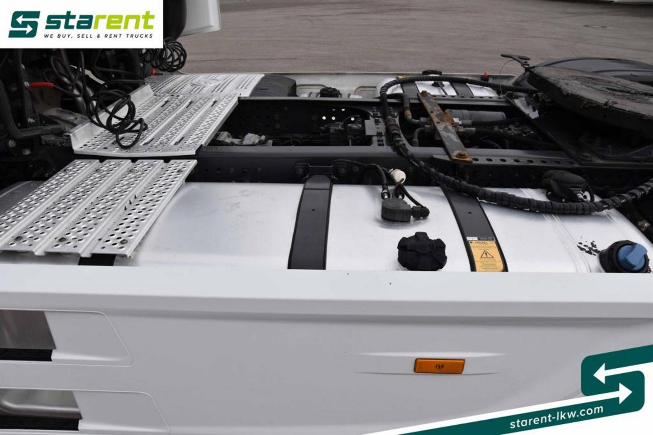 Tegljač Mercedes Benz Actros 1851 GIGA Space Hydraulik Retarder Standkl.: slika 10 Tegljač Mercedes Benz Actros 1851 GIGA Space Hydraulik Retarder Standkl.: slika 10