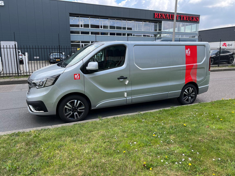 Renault Trafic E-Tech Exclusive Red L2 H1, Airco, Nav, Camera - Mali kombi, Električno dostavno vozilo: slika 2 Renault Trafic E-Tech Exclusive Red L2 H1, Airco, Nav, Camera - Mali kombi, Električno dostavno vozilo: slika 2
