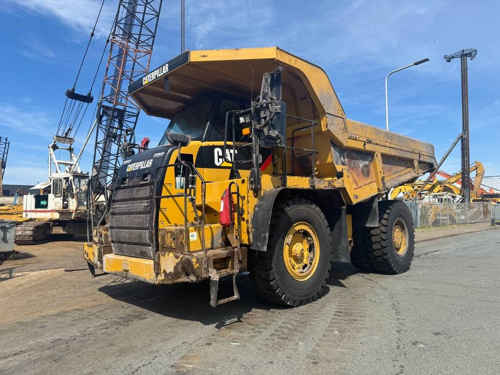 CAT 770 - Kiper sa krutom šasijom/ Kiper za kamen: slika 1 CAT 770 - Kiper sa krutom šasijom/ Kiper za kamen: slika 1