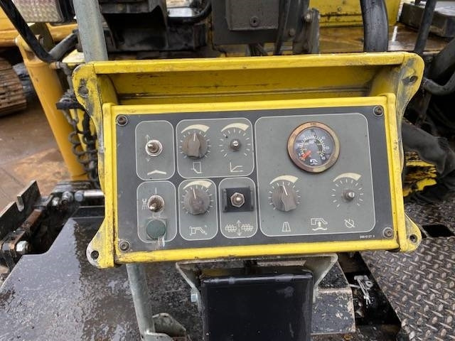Asfaltni finišer CAT AP 655 D: slika 20