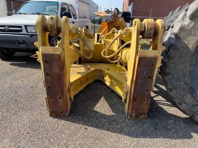 CAT D 8 R Ripper CAT D 8 R Ripper - Zabijač za Građevinska mašina: slika 4 CAT D 8 R Ripper CAT D 8 R Ripper - Zabijač za Građevinska mašina: slika 4