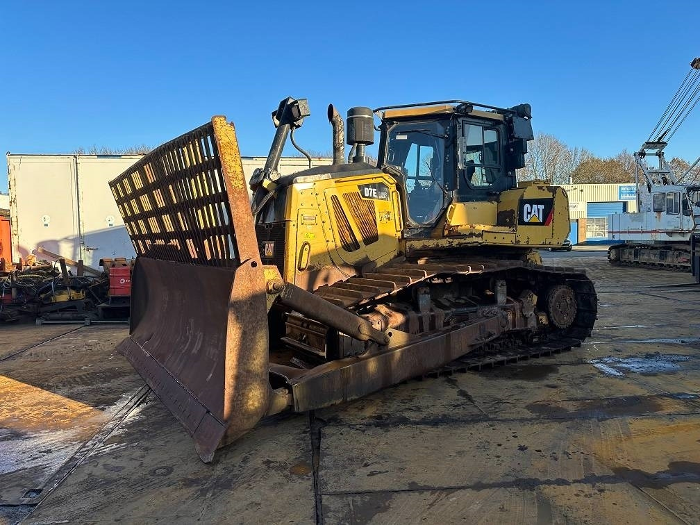 CAT D7E - Buldožer: slika 1 CAT D7E - Buldožer: slika 1