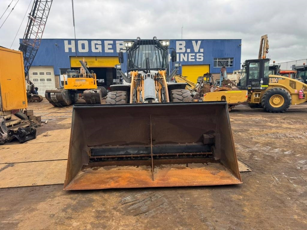 Liebherr L556 - Utovarivač točkaš: slika 3 Liebherr L556 - Utovarivač točkaš: slika 3