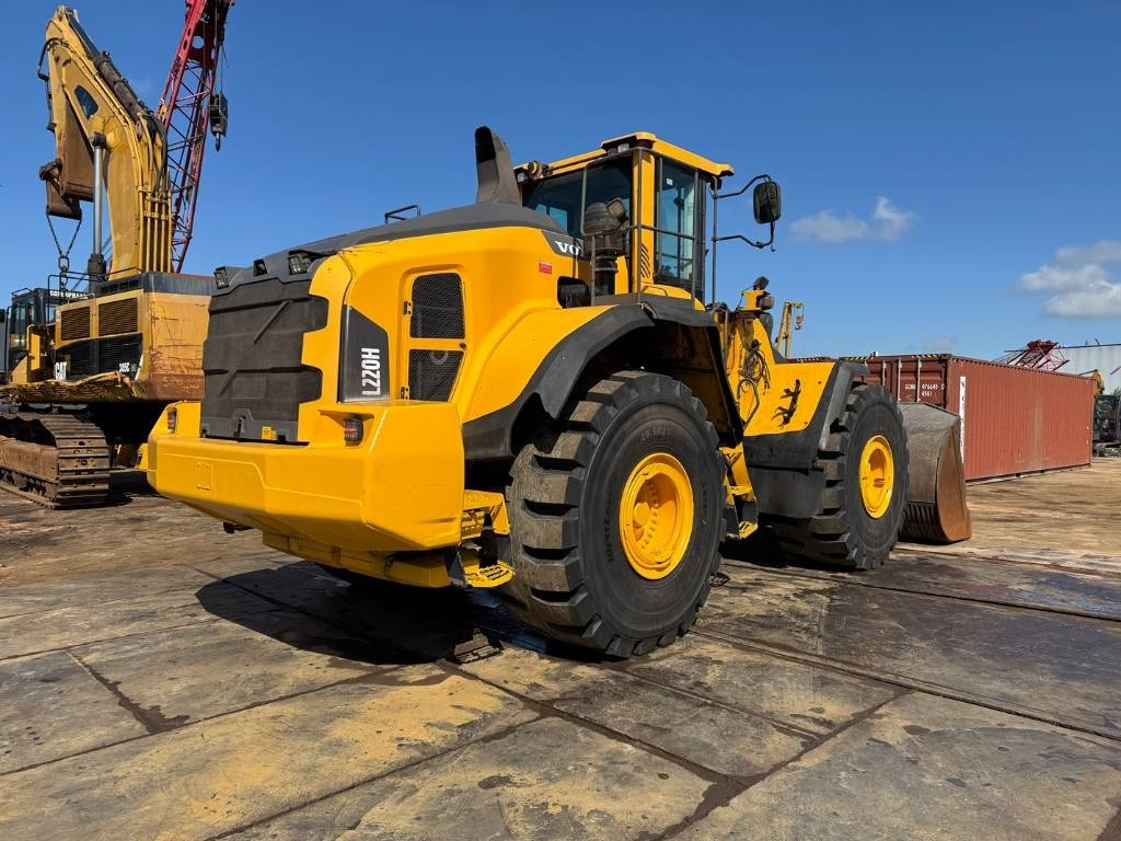 Volvo L 220 H ( WITH NEW TYRES )  - Utovarivač točkaš: slika 5 Volvo L 220 H ( WITH NEW TYRES )  - Utovarivač točkaš: slika 5