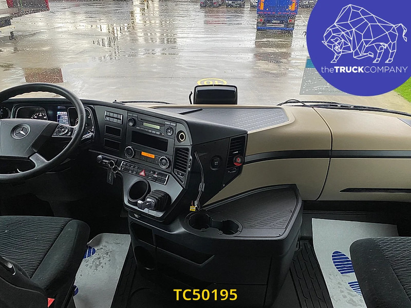 Mercedes-Benz Actros 2645 - Kamion za prevoz kontejnera/ Kamion sa promenjivim sandukom: slika 2 Mercedes-Benz Actros 2645 - Kamion za prevoz kontejnera/ Kamion sa promenjivim sandukom: slika 2