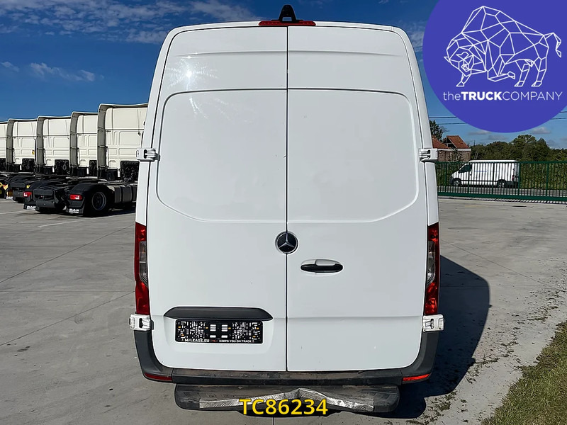 Mercedes-Benz E-Sprinter L2H2 41kWh - Furgon, Električno dostavno vozilo: slika 4 Mercedes-Benz E-Sprinter L2H2 41kWh - Furgon, Električno dostavno vozilo: slika 4