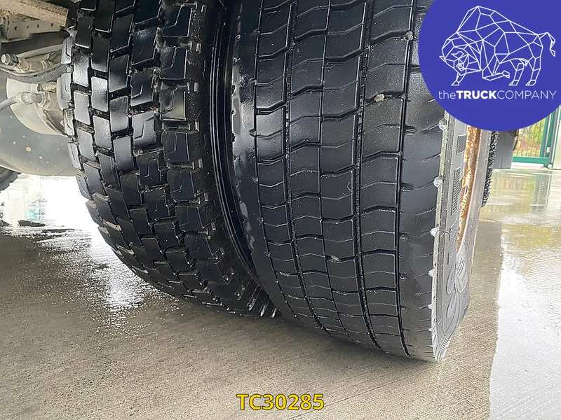 Kamion sa zatvorenim sandukom Renault Midlum 220: slika 14